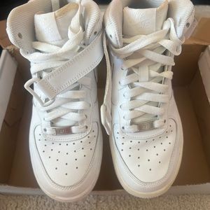 Nike Air Force 1 Mid (GS) 4 Youth | 5.5 Women’s
